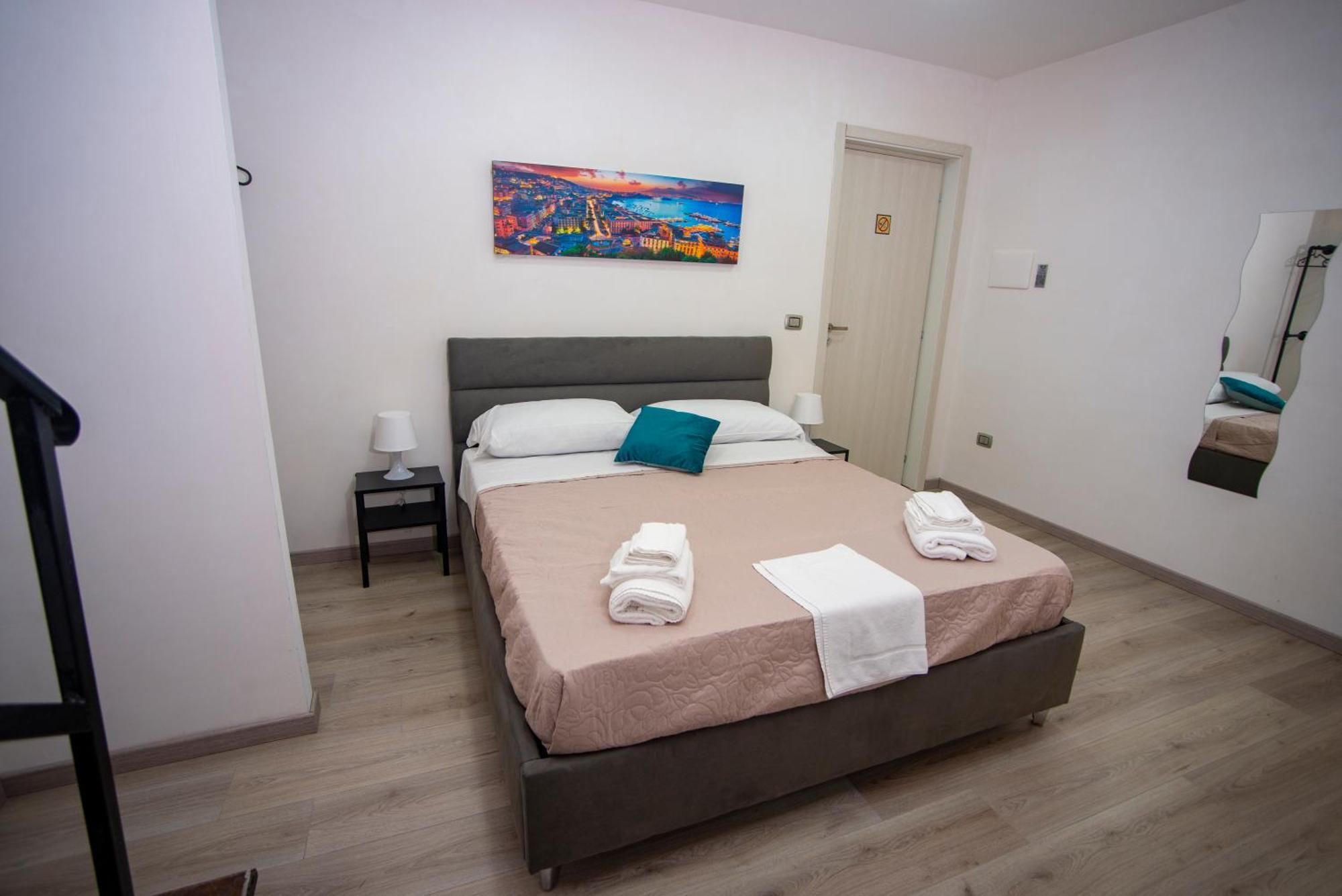 Na City Rooms Napoli Eksteriør billede